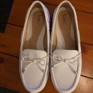 boc white leather flats